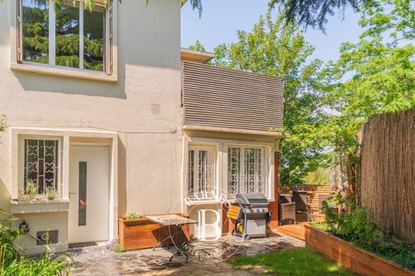 Les Lilas, Maison 4 Chambres -  132 m² à vendre
