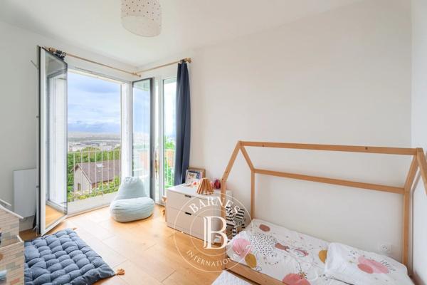Les Lilas, Maison 4 Chambres -  132 m² à vendre