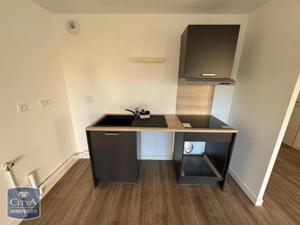 Appartement à louer 3 pièces 70.79m² Poitiers (86000)