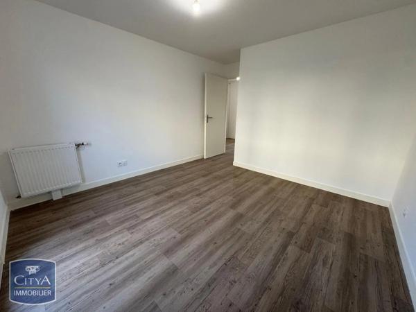 Appartement à louer 3 pièces 70.79m² Poitiers (86000)