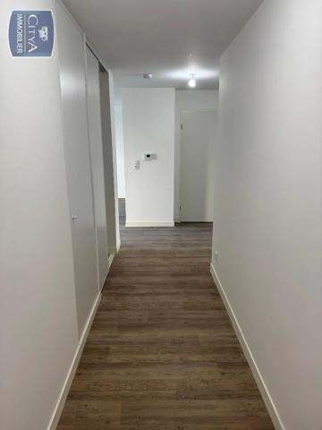 Appartement à louer 3 pièces 70.79m² Poitiers (86000)