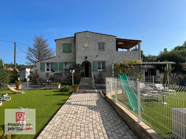 RIANS VILLA 158 m² T4+T3 sur 1225 m² Piscine à pied du village