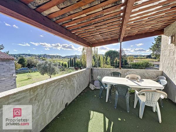 RIANS VILLA 158 m² T4+T3 sur 1225 m² Piscine à pied du village