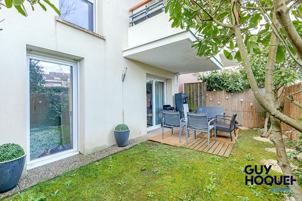 Appartement Lieusaint 2 pièce(s) avec terrasse et jardin, 2 places de parking !