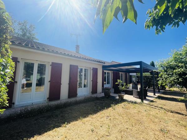 Lencloître (86140) MAISON PLAIN PIED