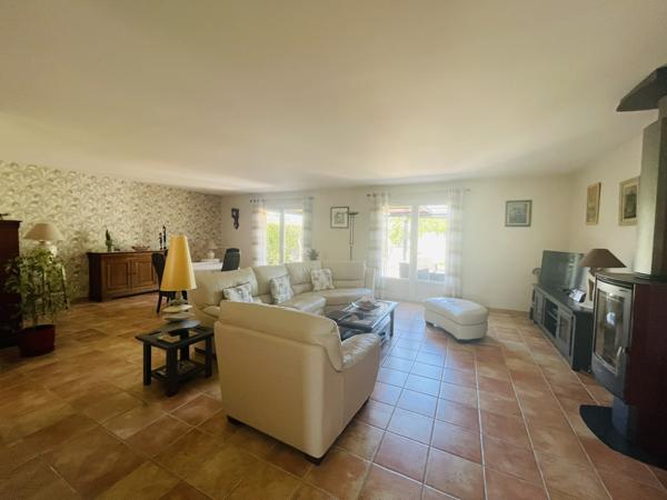 Lencloître (86140) MAISON PLAIN PIED