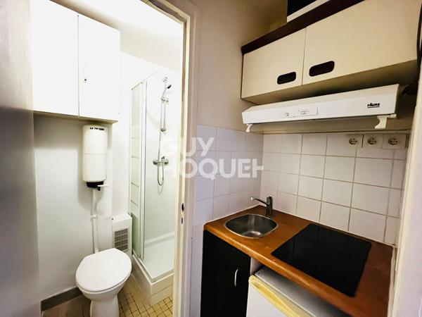 Studio 12,8 m2 PARIS 15 SAINT-CHARLES