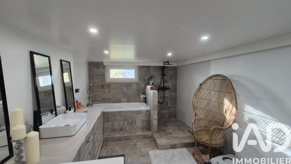 Maison à vendre 10 pièces 159 m² Acquigny