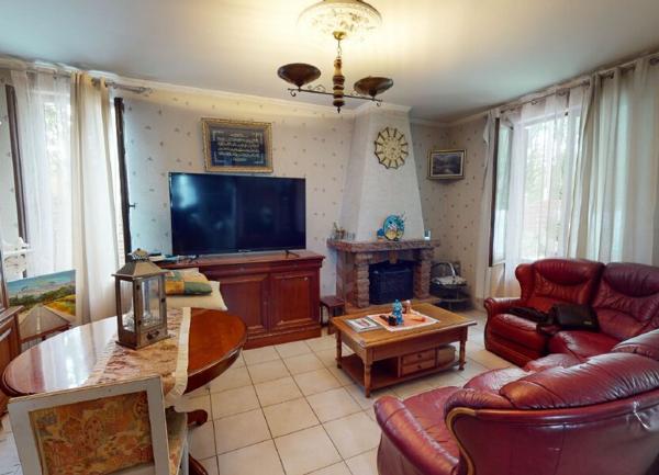 Maison à vendre    6 pièces • 101,26 m2 Vaulx-en-Velin