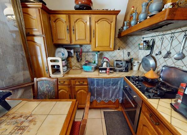 Maison à vendre    6 pièces • 101,26 m2 Vaulx-en-Velin