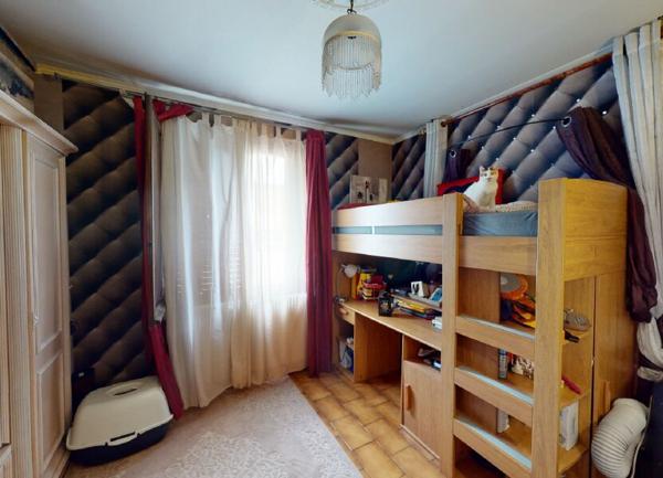 Maison à vendre    6 pièces • 101,26 m2 Vaulx-en-Velin