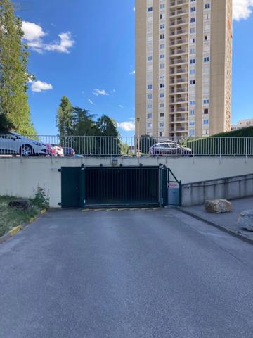 Location - Garage et parking Chalon-sur-Saône 71100 12 m 2
