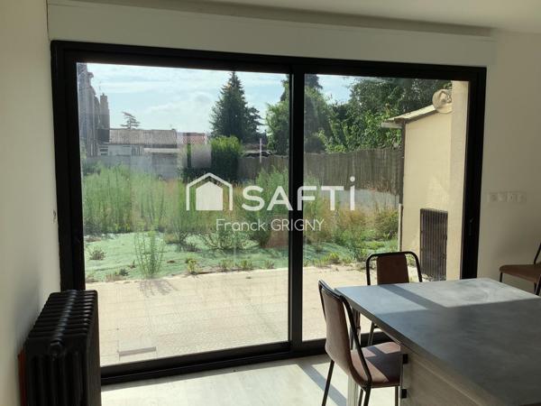 Belle 1930 ,3 chambres(+ combles) avec garage et jardin , à 10 minutes du centre ville