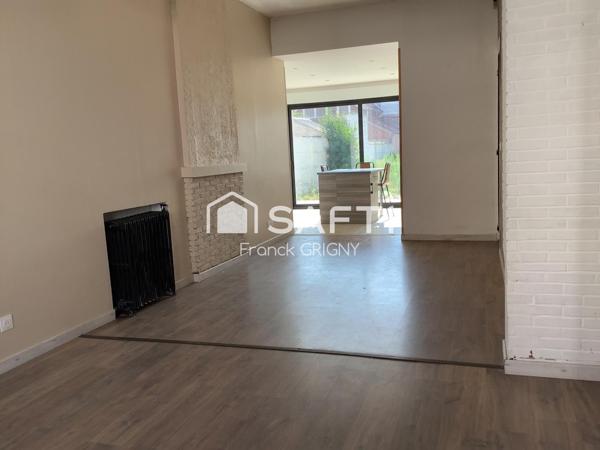 Belle 1930 ,3 chambres(+ combles) avec garage et jardin , à 10 minutes du centre ville