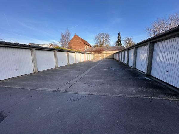 Location Garage 13 m2 à Saint-Quentin