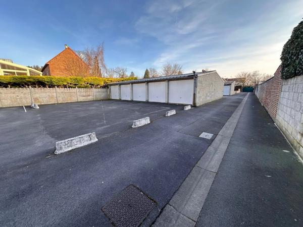 Location Garage 13 m2 à Saint-Quentin