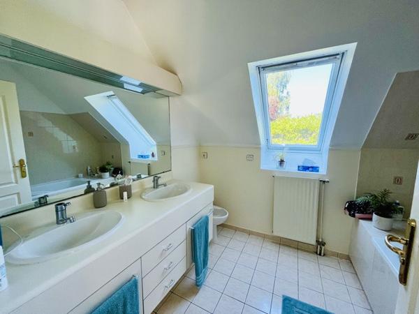 Maison à vendre |  Vauréal |  8 pièces | 157 m²