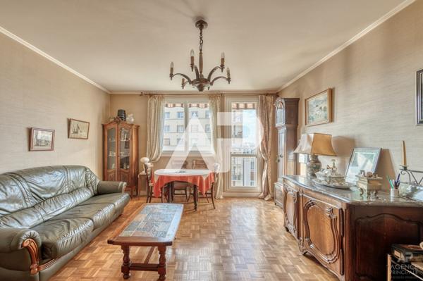 Appartement Rueil Malmaison 5 pièce(s) 98 m2 €350 000 ** - Référence 19327