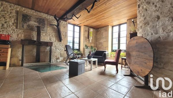 Maison à vendre 5 pièces 244 m² Saint-Jean-d'Angély