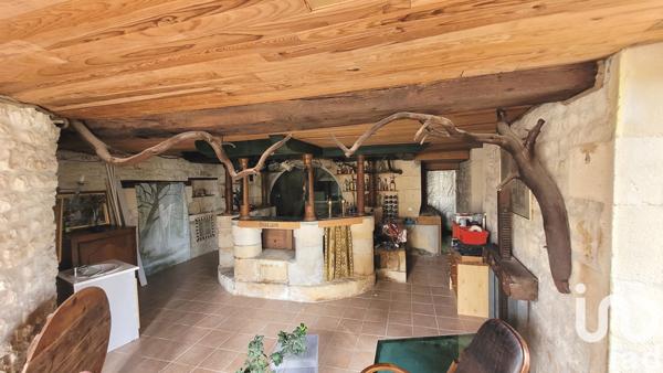 Maison à vendre 5 pièces 244 m² Saint-Jean-d'Angély