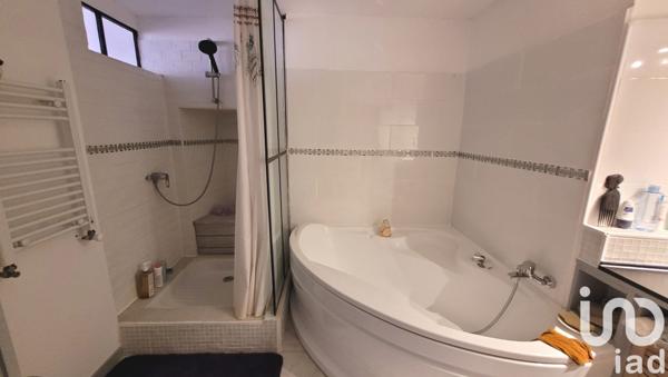 Maison à vendre 5 pièces 244 m² Saint-Jean-d'Angély