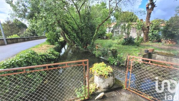 Maison à vendre 5 pièces 244 m² Saint-Jean-d'Angély