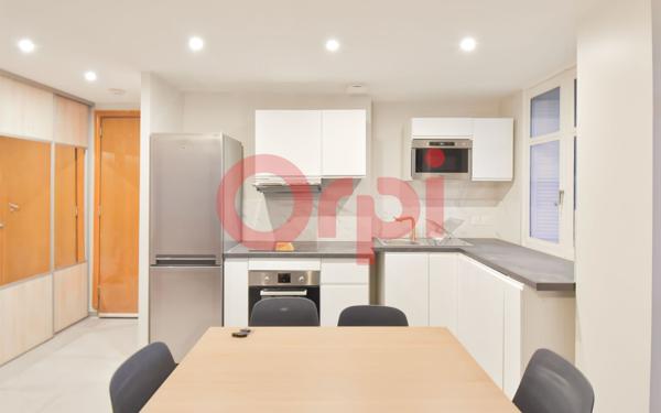 Appartement à louer    2 pièces •  Lyon 8