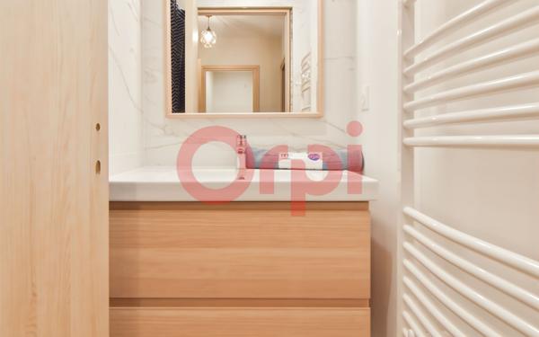 Appartement à louer    2 pièces •  Lyon 8