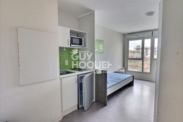 Agréable studio lumineux au calme