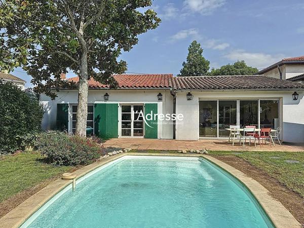Exclusivité l'Adresse - Toulouse (Quartier Saint-Simon) - Magnifique Toulousaine T6 de 240m² avec Piscine