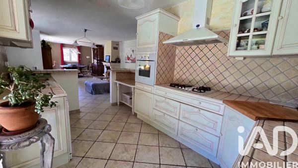 Maison à vendre 7 pièces 187 m² Gonfaron