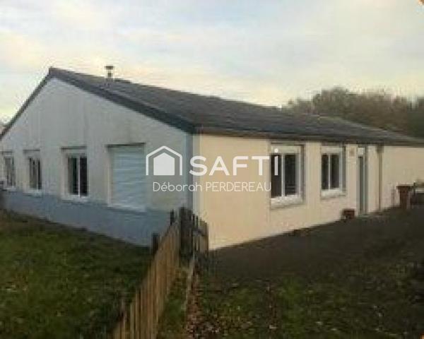 Maison d'habitation avec local commercial