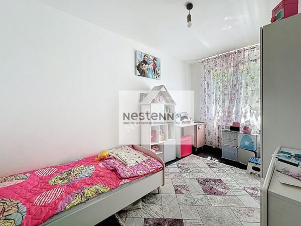 Maison à vendre à Fontaine le Comte - 4 chambres, à proximité des écoles et des commerces