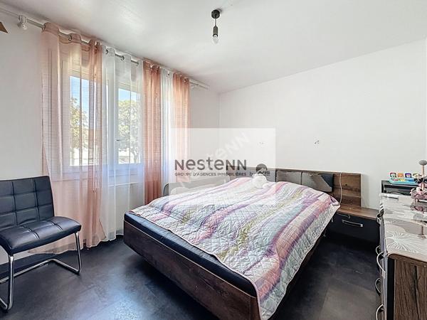 Maison à vendre à Fontaine le Comte - 4 chambres, à proximité des écoles et des commerces