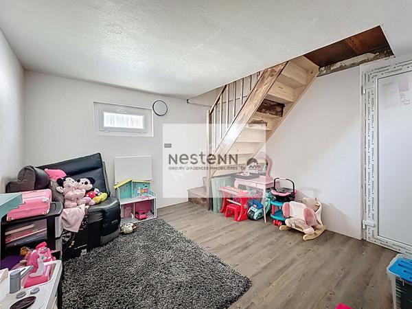 Maison à vendre à Fontaine le Comte - 4 chambres, à proximité des écoles et des commerces