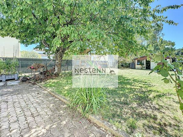 Maison à vendre à Fontaine le Comte - 4 chambres, à proximité des écoles et des commerces