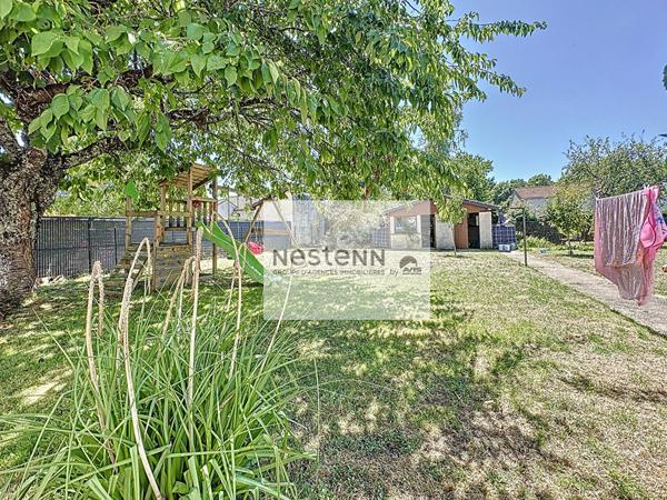 Maison à vendre à Fontaine le Comte - 4 chambres, à proximité des écoles et des commerces