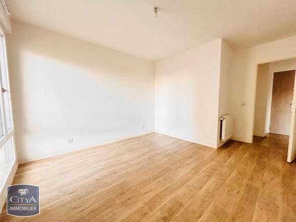 Appartement à louer 2 pièces 43.4m² Romainville (93230)