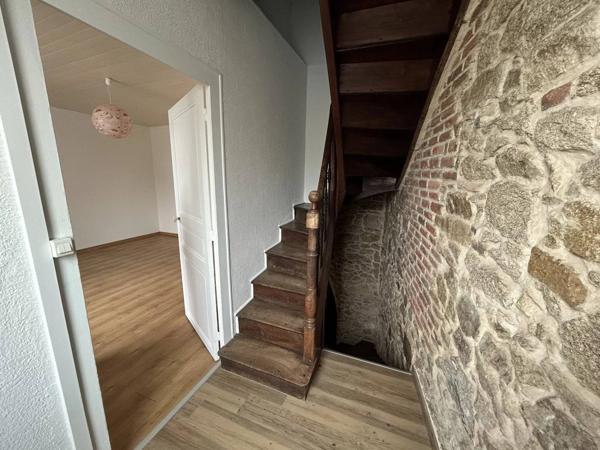 Maison de ville vue château