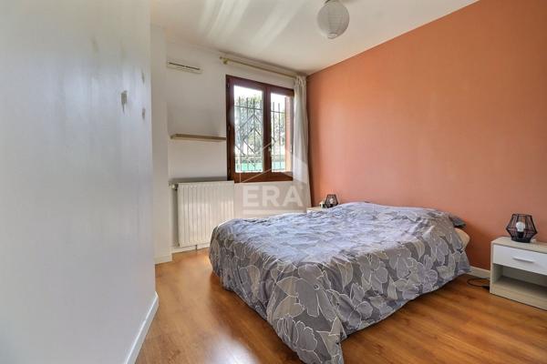 MAGNIFIQUE APPARTEMENT EN BORD DE CANAL AVEC VUE DIRECTE SUR LE STADE DE FRANCE 3 PIÈCES 77 m²  TERRASSE 60 m²  BOX 25 m²