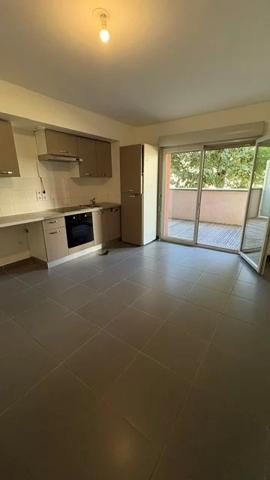 APPARTEMENT T2 A LOUER - VERNAISON 39.04 m 2 670 € charges comprises par mois