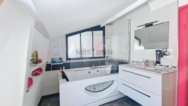 Ensemble immobilier comprenant une maison 7 chambres à BOULOGNE SUR MER