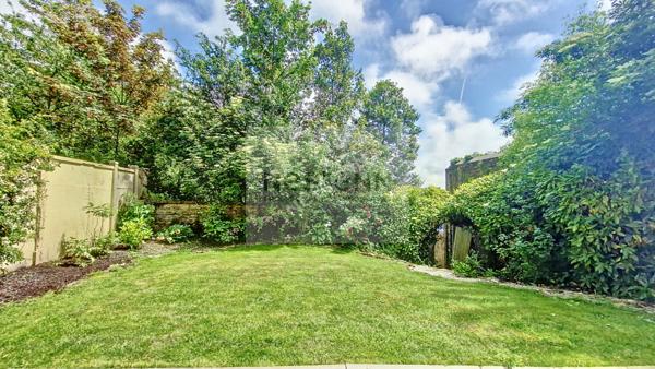 Ensemble immobilier comprenant une maison 7 chambres à BOULOGNE SUR MER