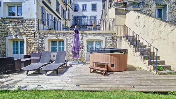 Ensemble immobilier comprenant une maison 7 chambres à BOULOGNE SUR MER