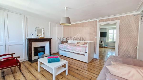 Ensemble immobilier comprenant une maison 7 chambres à BOULOGNE SUR MER