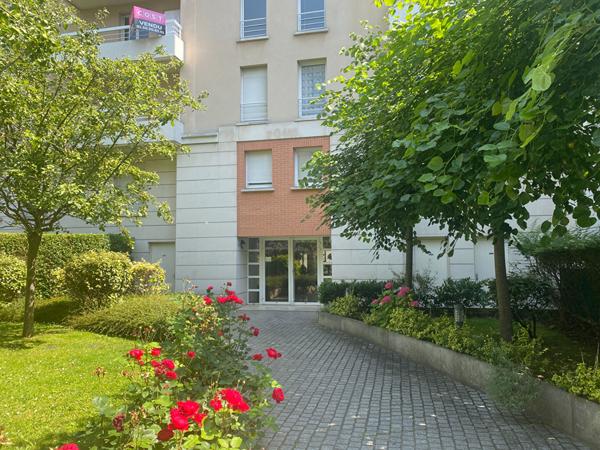 Appartement Asnieres Sur Seine _rue du contrat social _2 pièce(s)_parking_cave