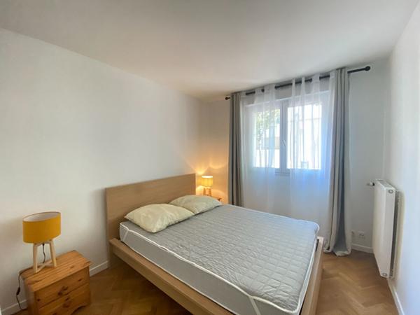Appartement Asnieres Sur Seine _rue du contrat social _2 pièce(s)_parking_cave