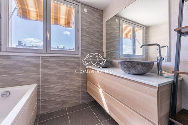 MAISON 170 m² de 10 PIECES – PARCELLE 800 m² – LE CARREAU