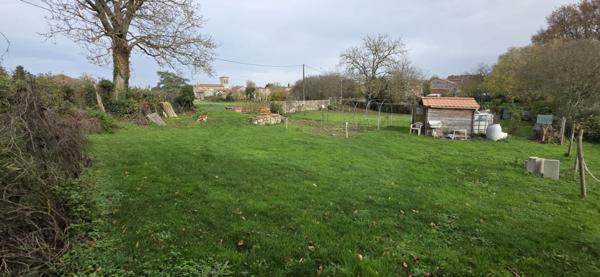 Ensemble immobilier (Maison habitable + Maison à rénover + Terrain constructible)