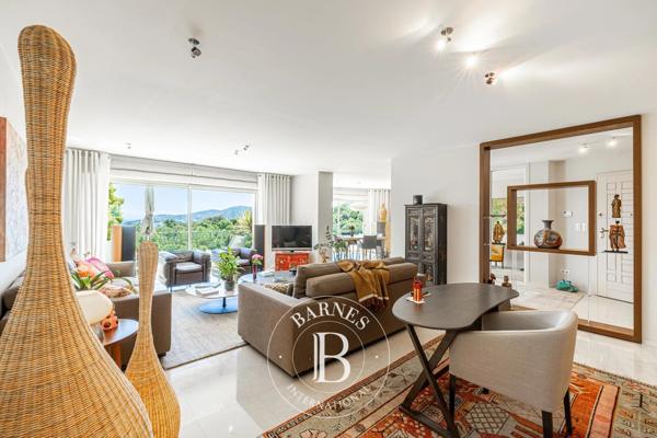 Peymeinade, Villa 4 Chambres -  274 m² à vendre